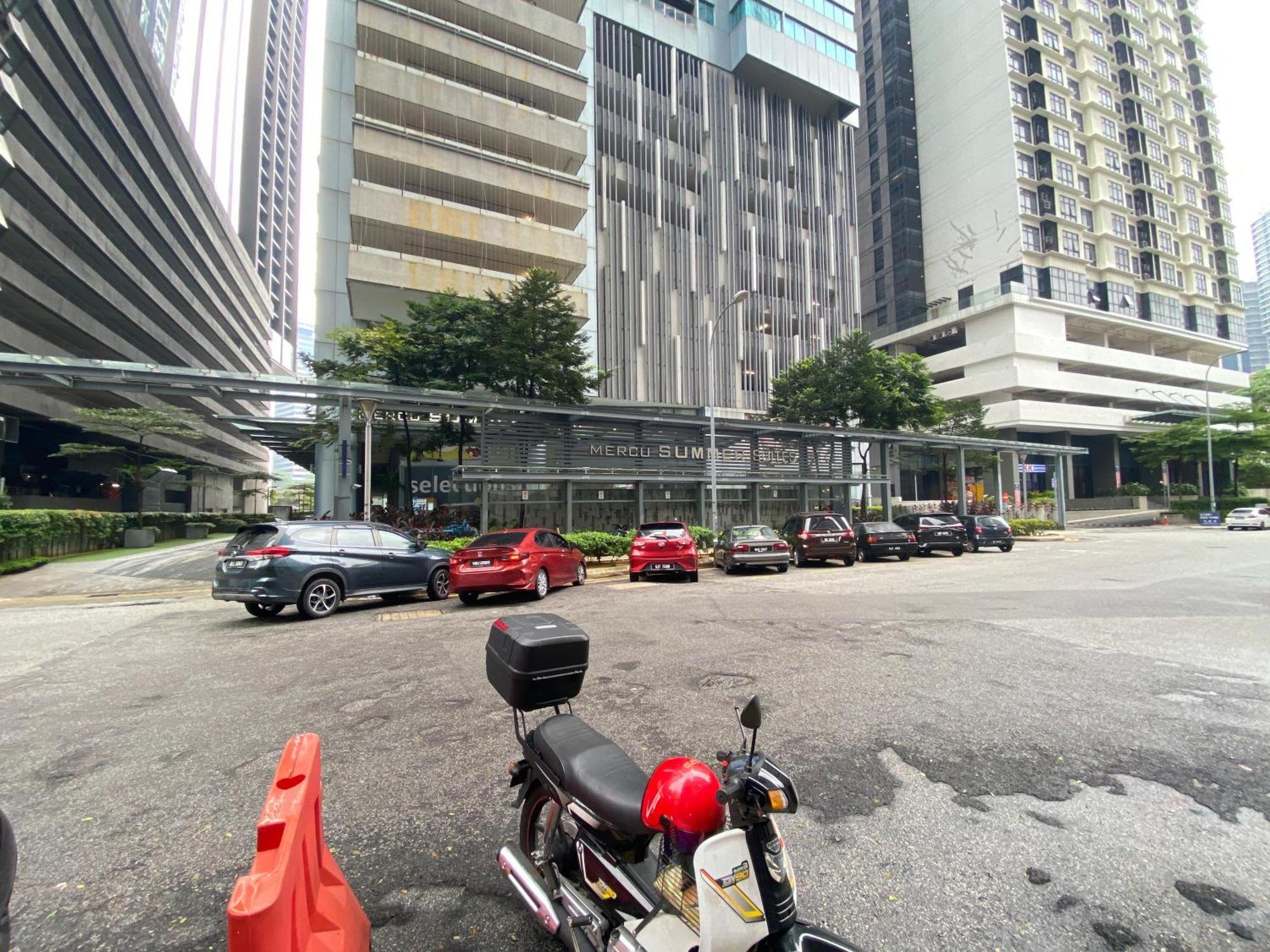 Kuala Lumpur Cherry Suites At Mercu Summer Suites Klcc Buitenkant foto